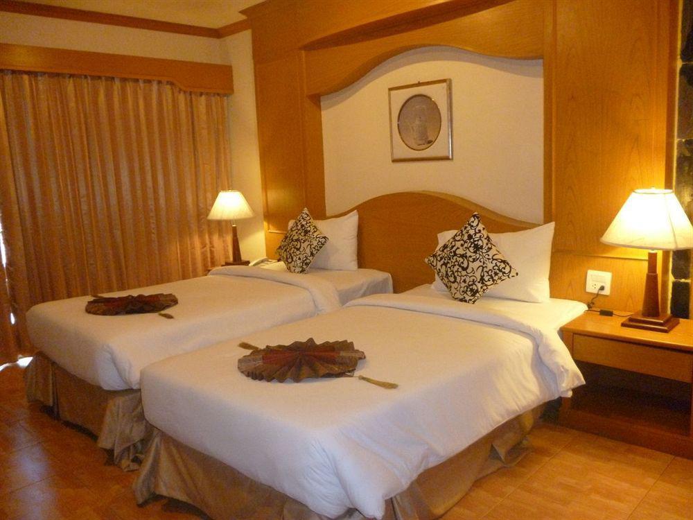 Chang Residence Patong Exterior foto